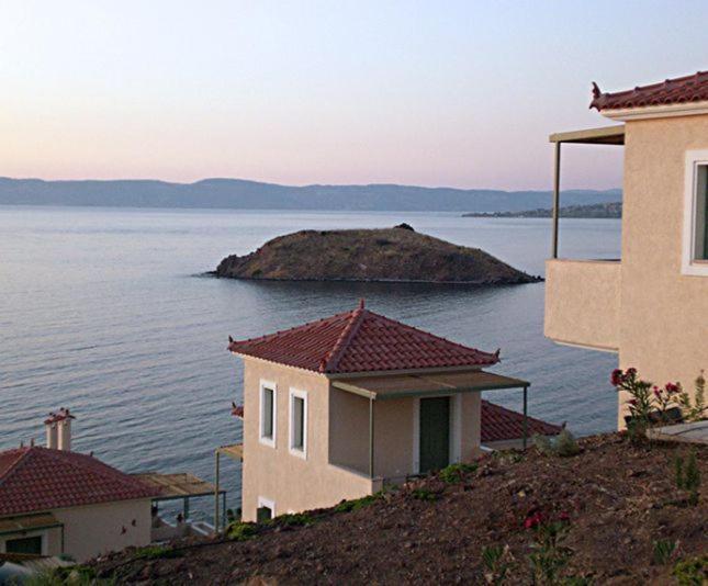 Birds Bay Resort Petra  Eksteriør billede